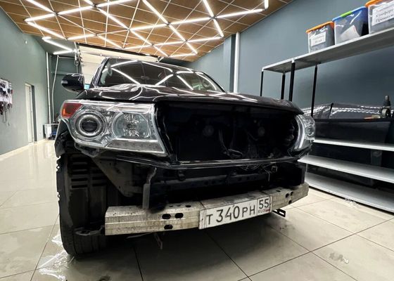 Toyota Land Cruiser 200 после оклейки