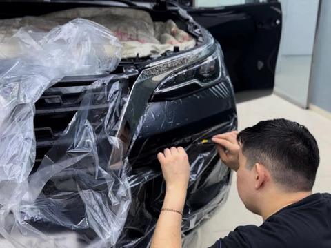 Toyota Fortuner — фото 24