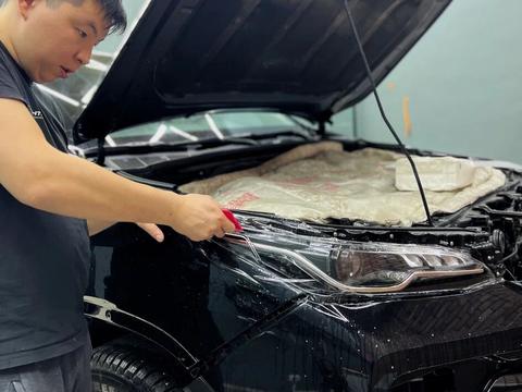 Toyota Fortuner — фото 5