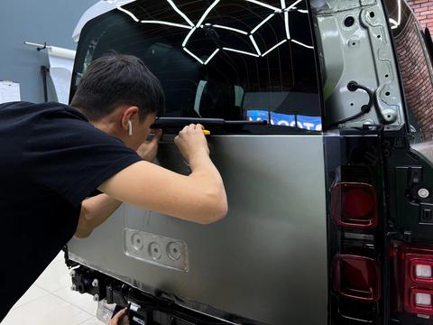 Land Rover Defender — фото 16