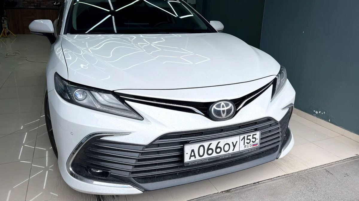 Toyota Camry после оклейки защитной плёнкой