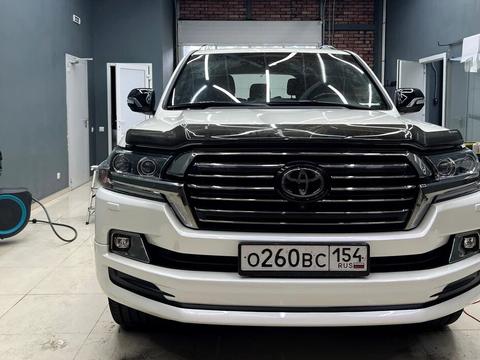 Toyota Land Cruiser 200 — фото 11