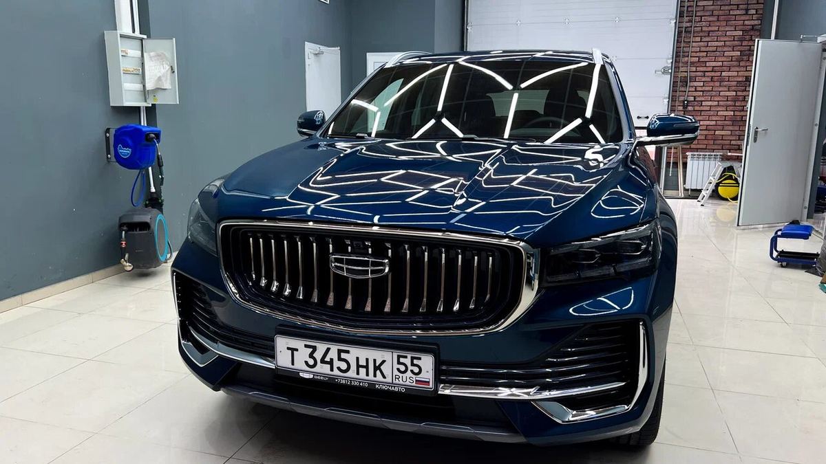 Geely Monjaro после оклейки защитной плёнкой