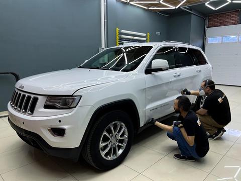 Jeep Grand Cherokee — фото 8