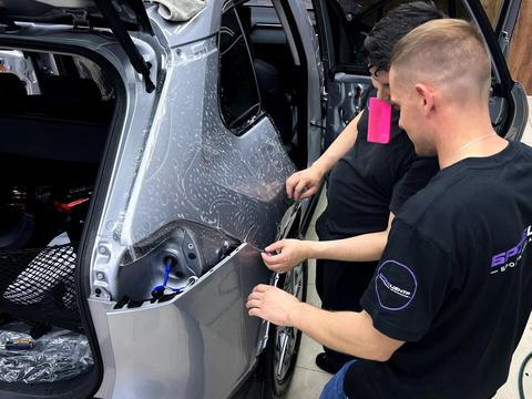 Toyota RAV4 — фото 15