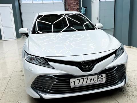Toyota Camry — фото 13