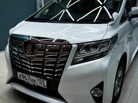 Toyota Alphard — фото 12