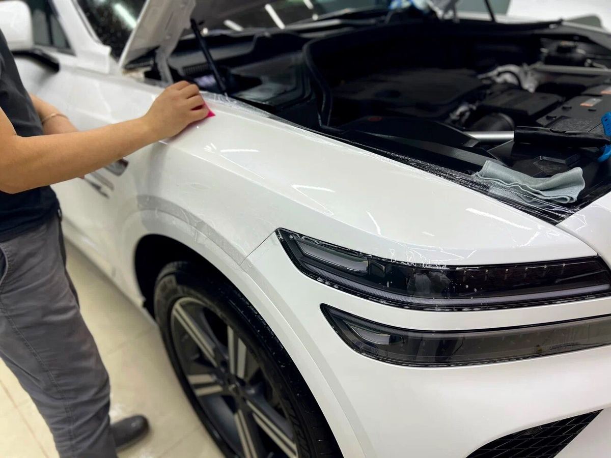 Genesis GV80 после оклейки защитной плёнкой