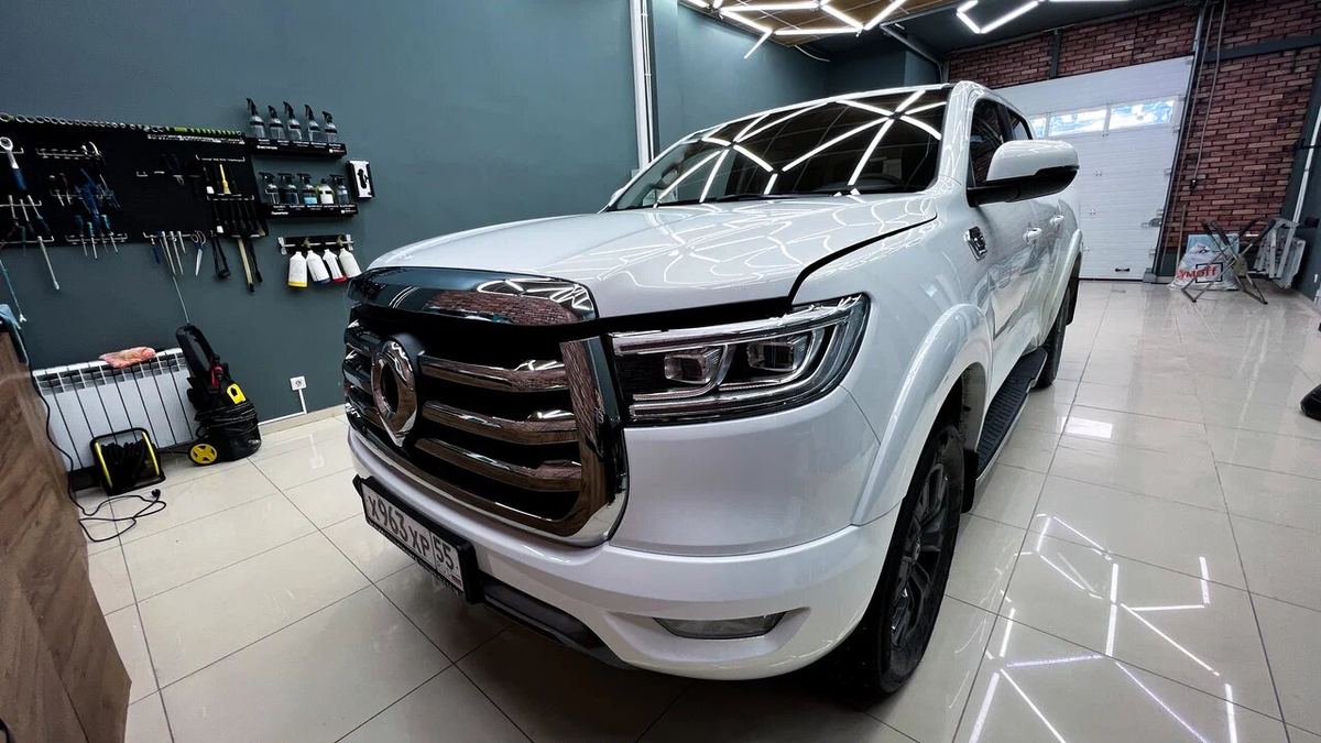 Great Wall Motors GWM Poer после оклейки защитной плёнкой
