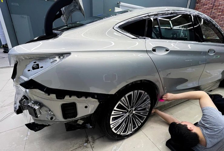 Hongqi H5 после оклейки